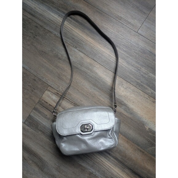 Coach Campbell Turnlock Crossbody Camera Bag Silver With Silver Hardware F24843 - Picture 1 of 9